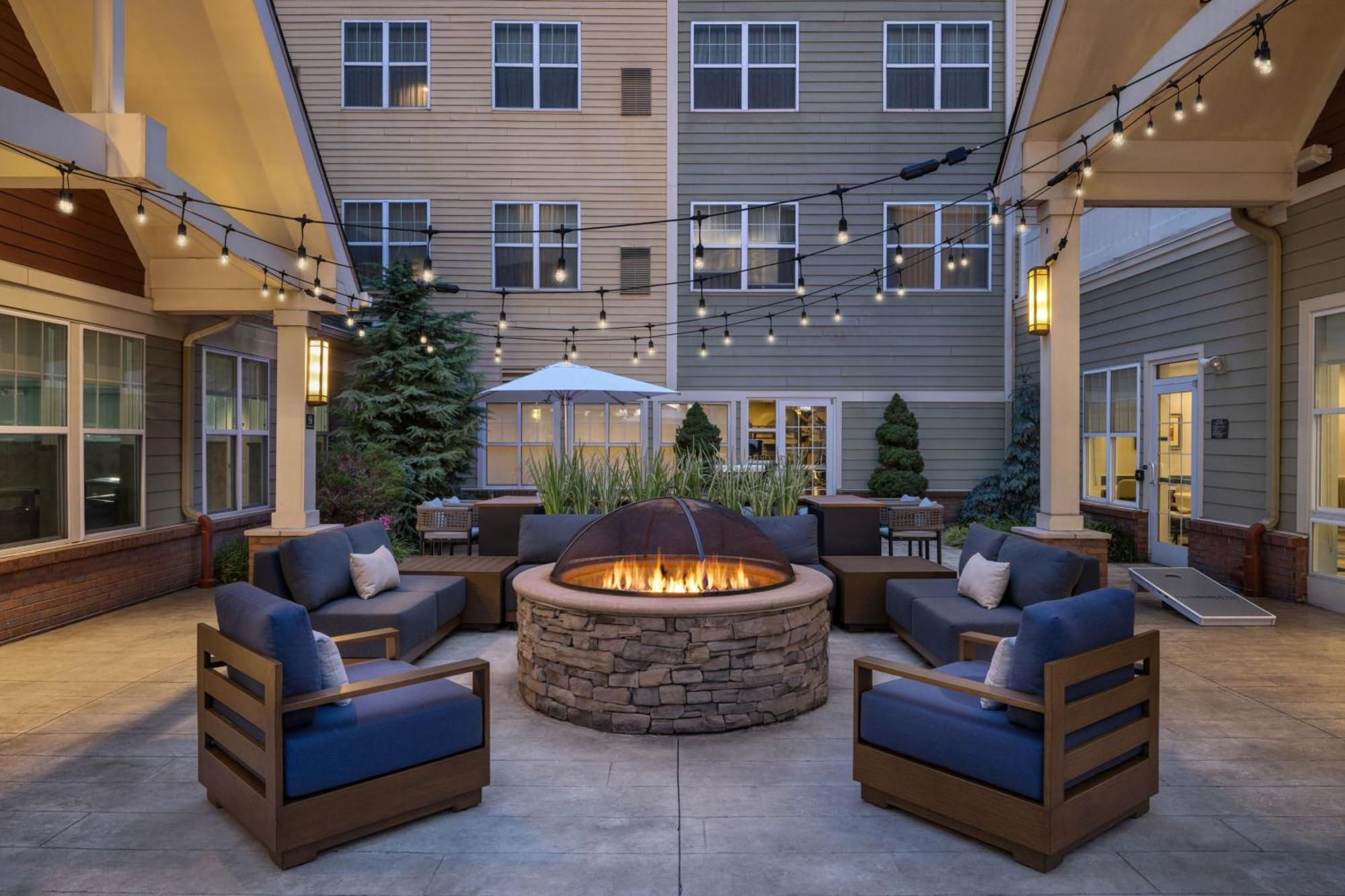 Residence Inn By Marriott Long Island Islip/Courthouse Complex Central Islip Eksteriør bilde
