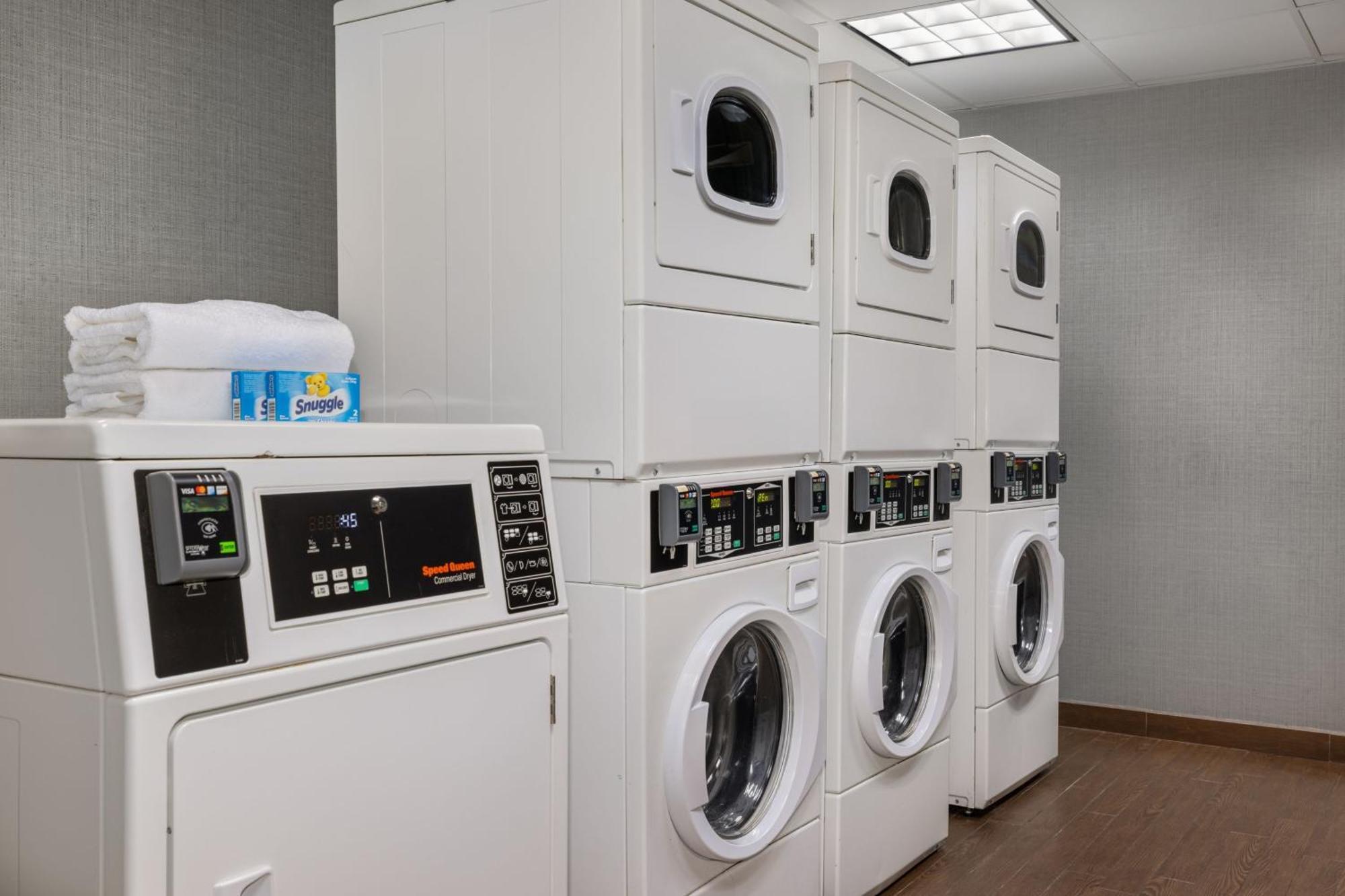 Residence Inn By Marriott Long Island Islip/Courthouse Complex Central Islip Eksteriør bilde